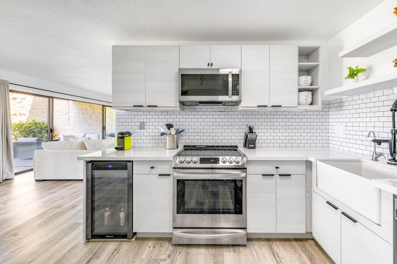 Newly Renovated Condo With Sup Paddle Boards And Golf Clubs Included Kailua Kültér fotó