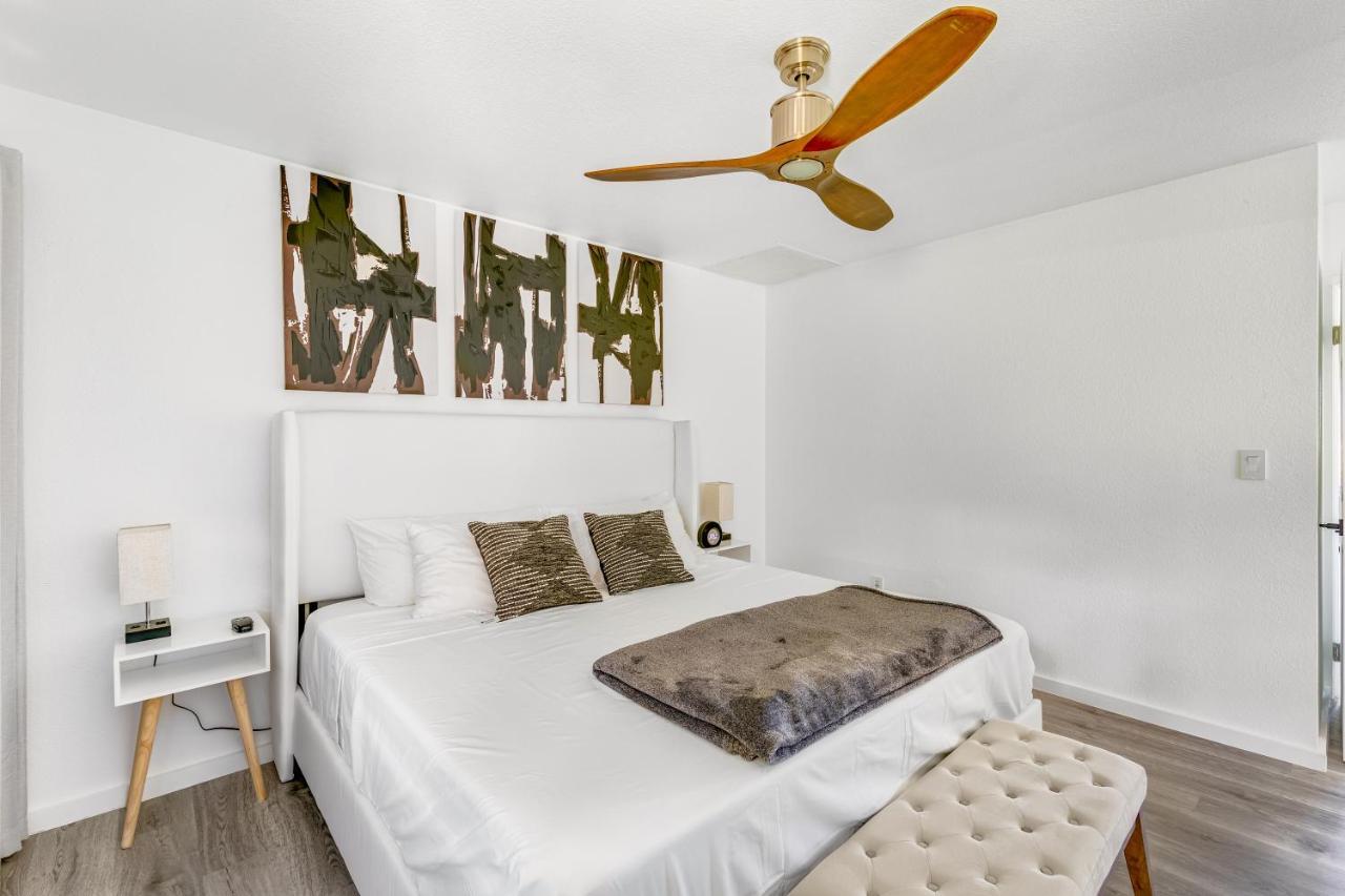 Newly Renovated Condo With Sup Paddle Boards And Golf Clubs Included Kailua Kültér fotó